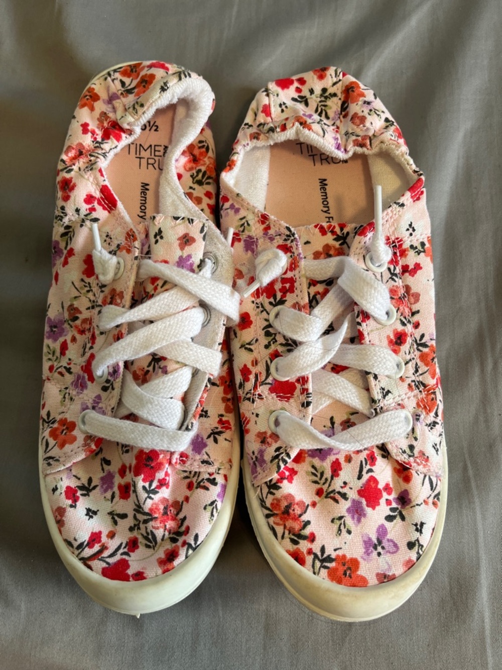 Time and Tru Pink Floral Canvas Slip-On Sneakers with White Laces